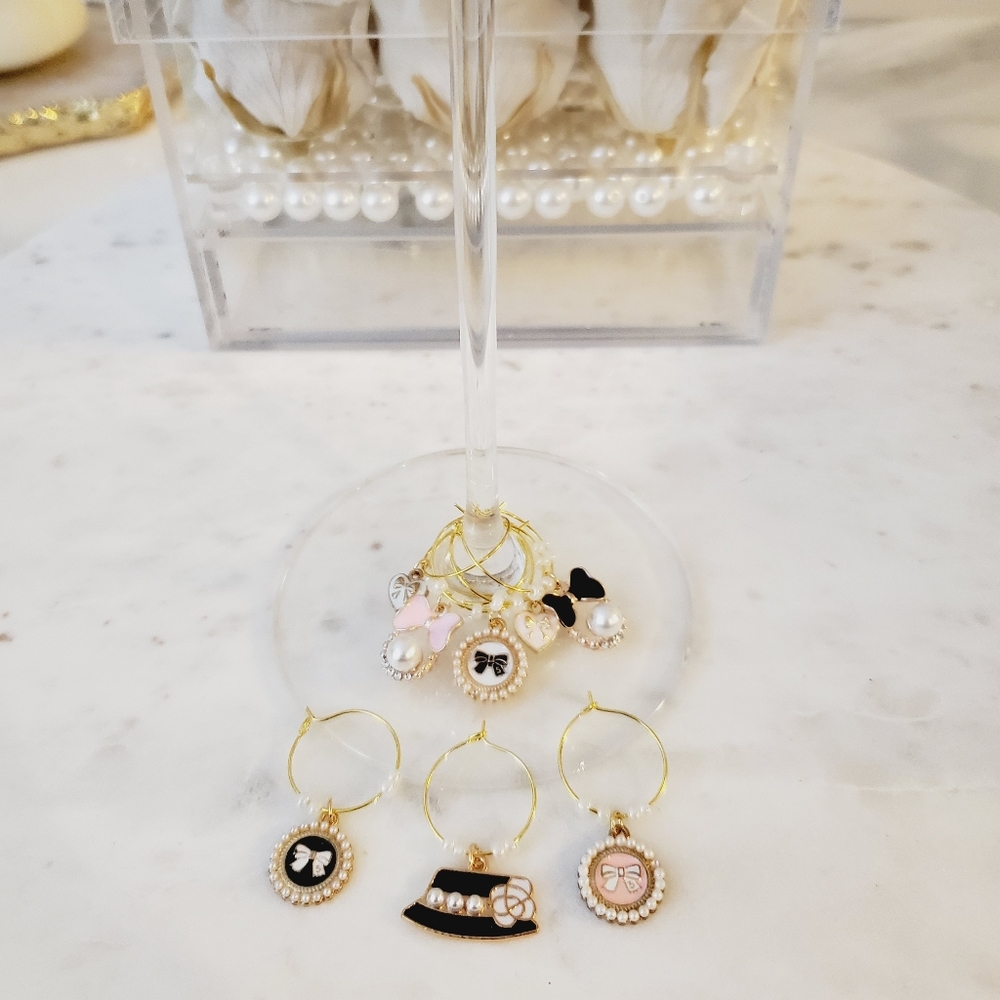 Deluxe set of 8 wine charms